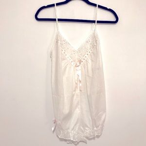 NWT Vintage Flair lingerie ivory cotton teddy with lace details and pink ribbons